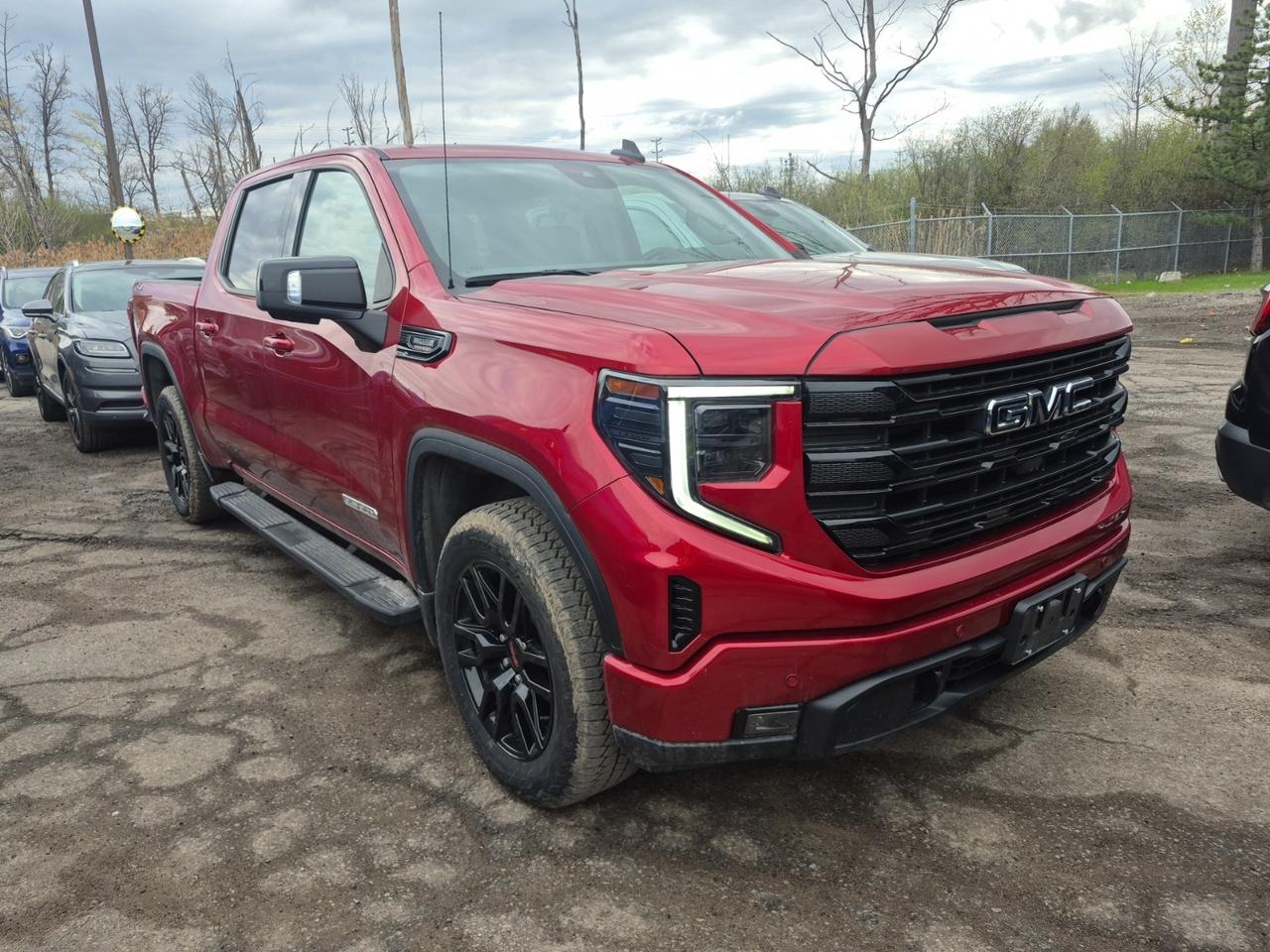 2024 GMC Sierra 1500 ELEVATION CREW CAB | 4X4 | 3.0 DIESEL | LEATHER | BLK PKG Photo