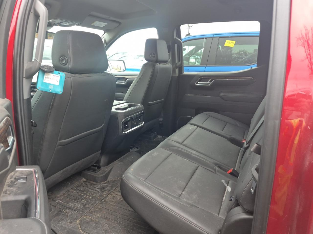 2024 GMC Sierra 1500 ELEVATION CREW CAB | 4X4 | 3.0 DIESEL | LEATHER | BLK PKG Photo