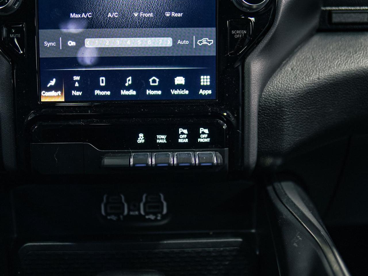 2022 RAM 1500 SPORT 4X4 | 5.7 V8 | LEVEL 2 | SUNROOF | NO ACCIDENTS Photo