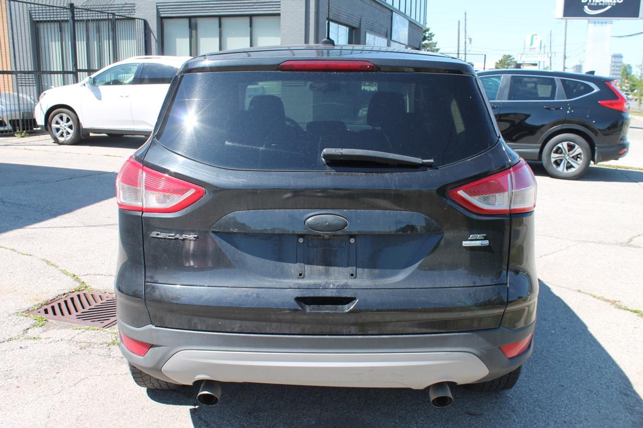 2015 Ford Escape SE Photo