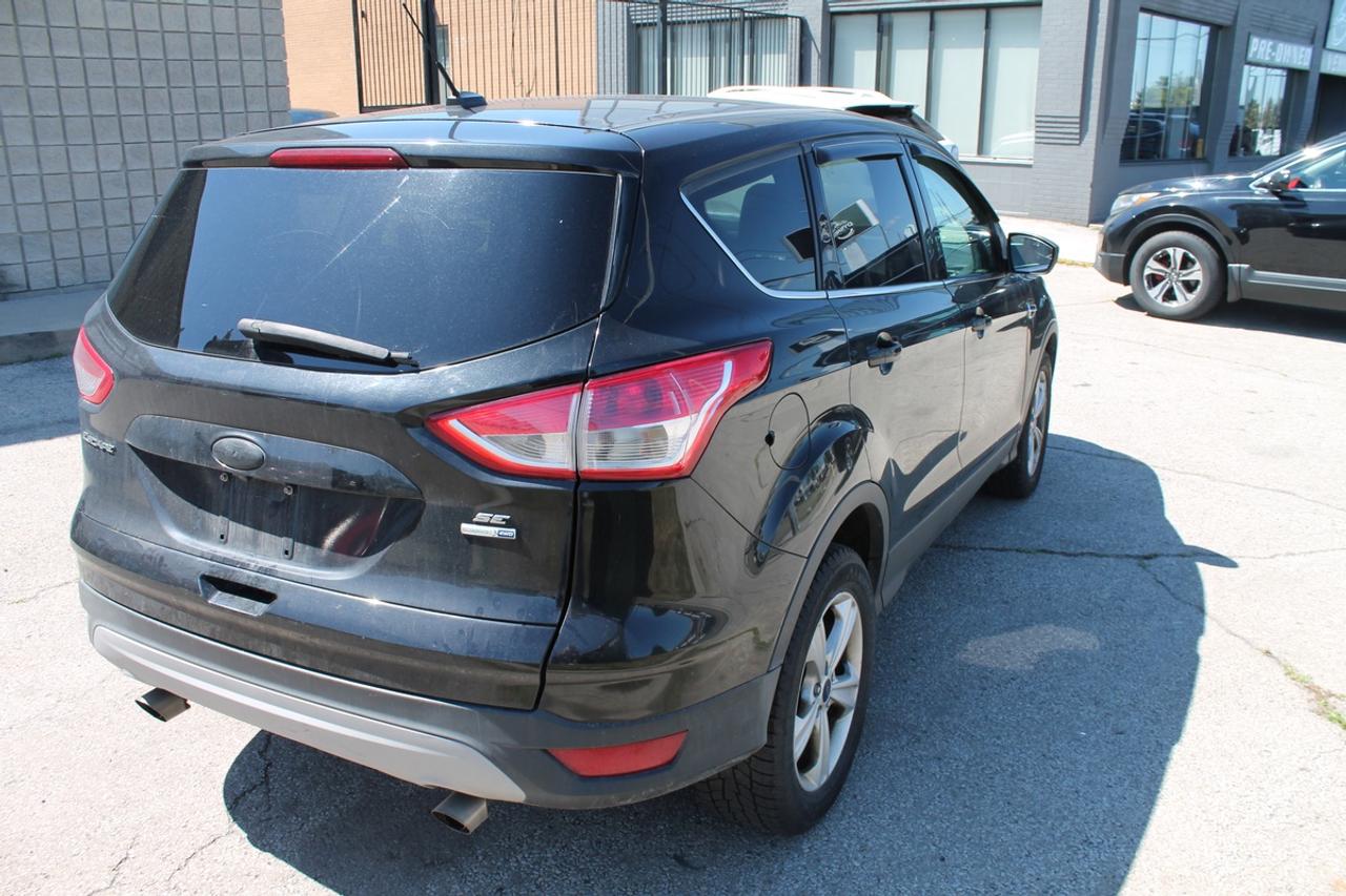 2015 Ford Escape SE Photo