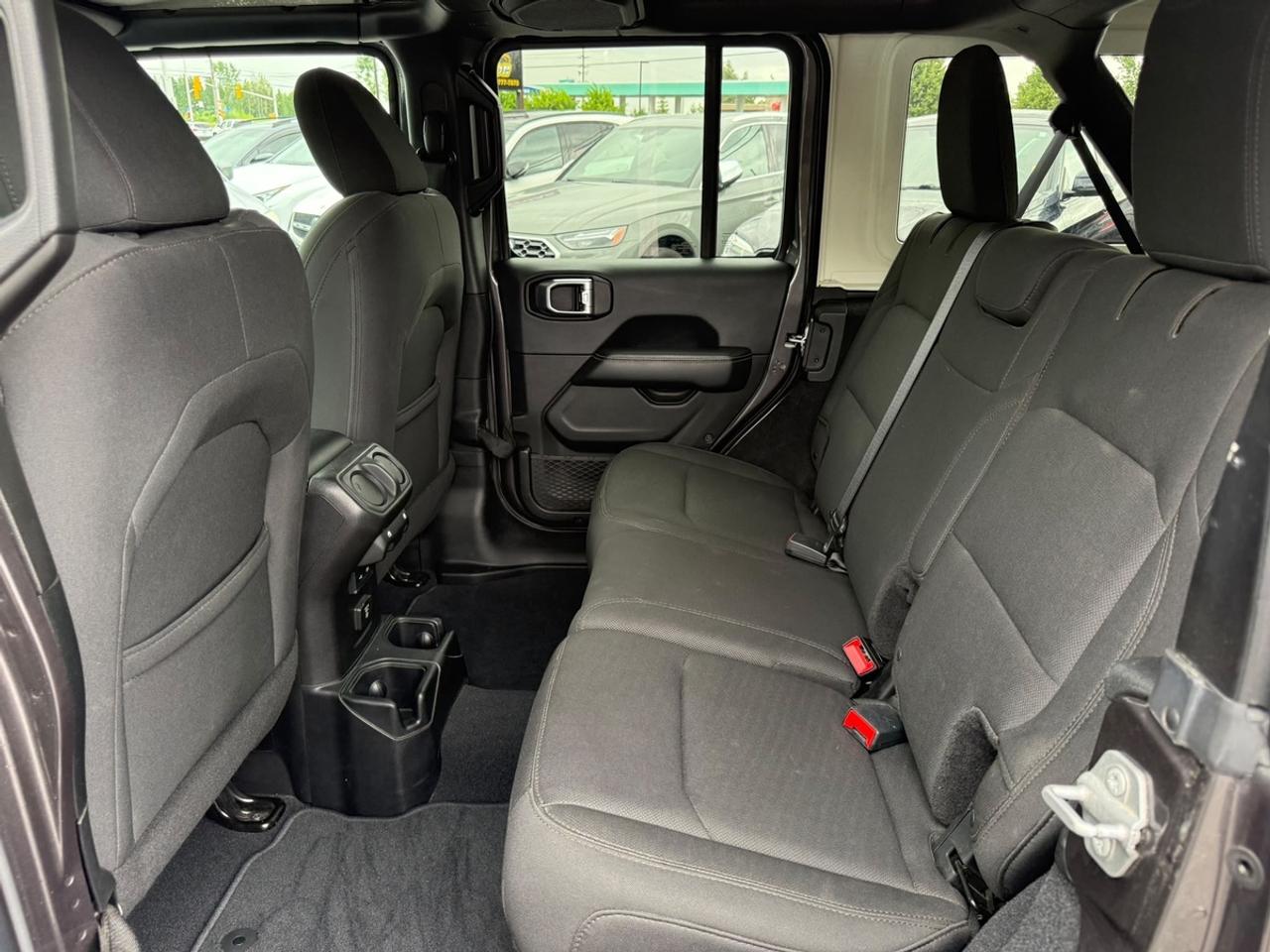 2018 Jeep Wrangler Sahara Photo