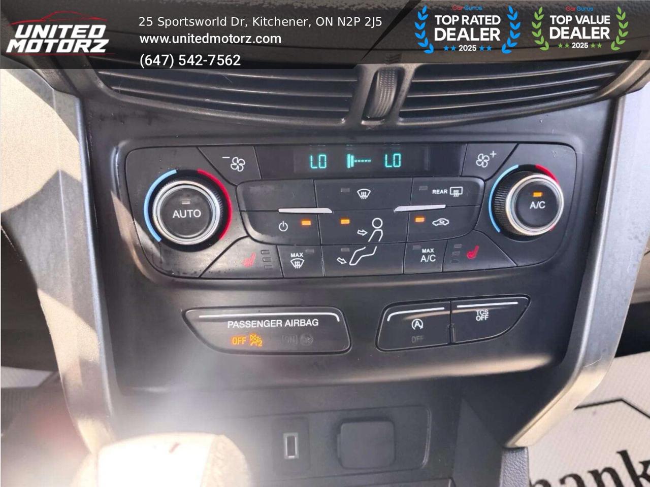 2017 Ford Escape SE 4dr AUTO FWD 1.5l~SAFETY CERTIFIED~NO ACCIDENTS Photo