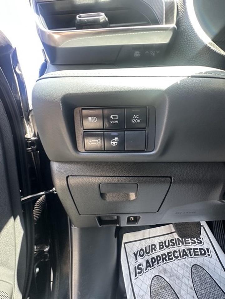 2025 Toyota Highlander Hybrid Platinum Photo