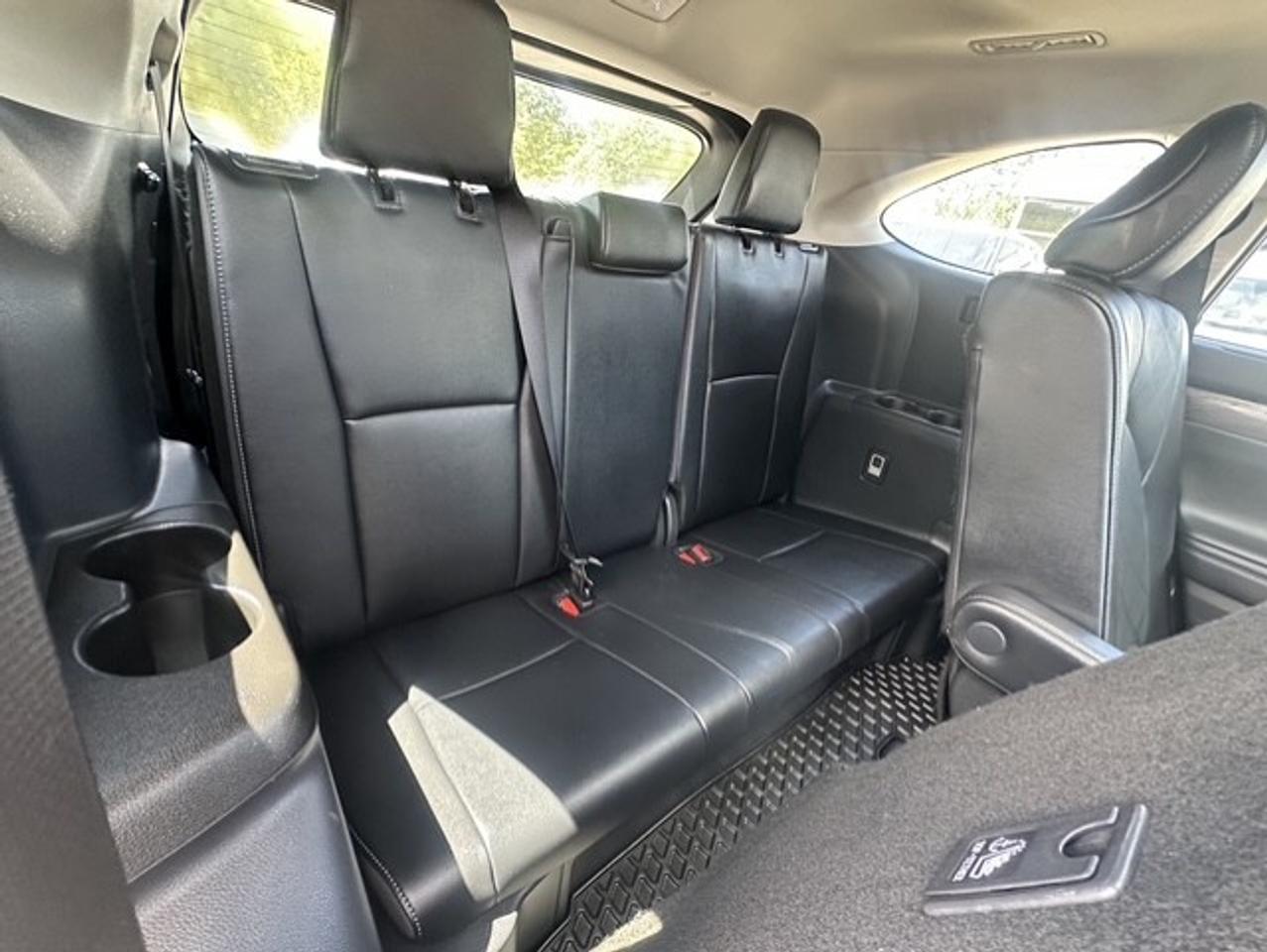 2025 Toyota Highlander Hybrid Platinum Photo