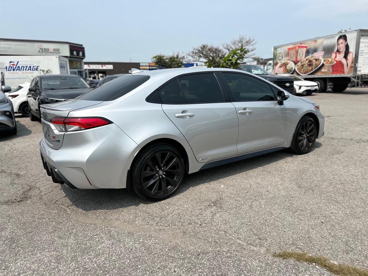 2024 Toyota Corolla Hybrid AWD SE Photo