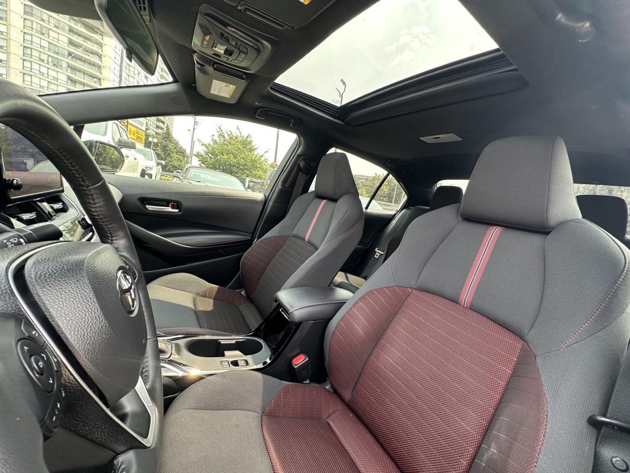 2024 Toyota Corolla Hybrid AWD SE Photo