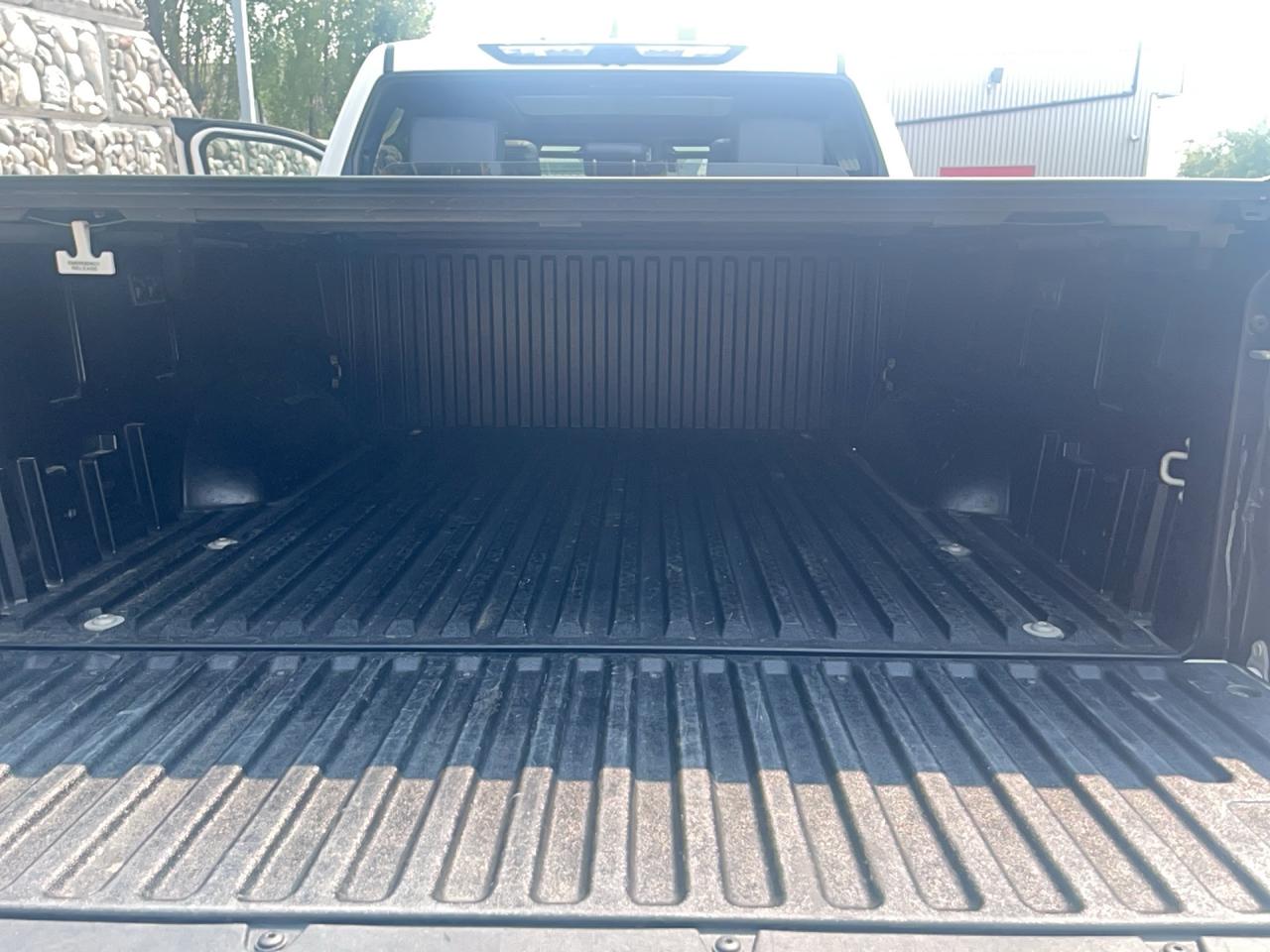 2024 Toyota Tundra CrewMax Platinum HYBRID Photo