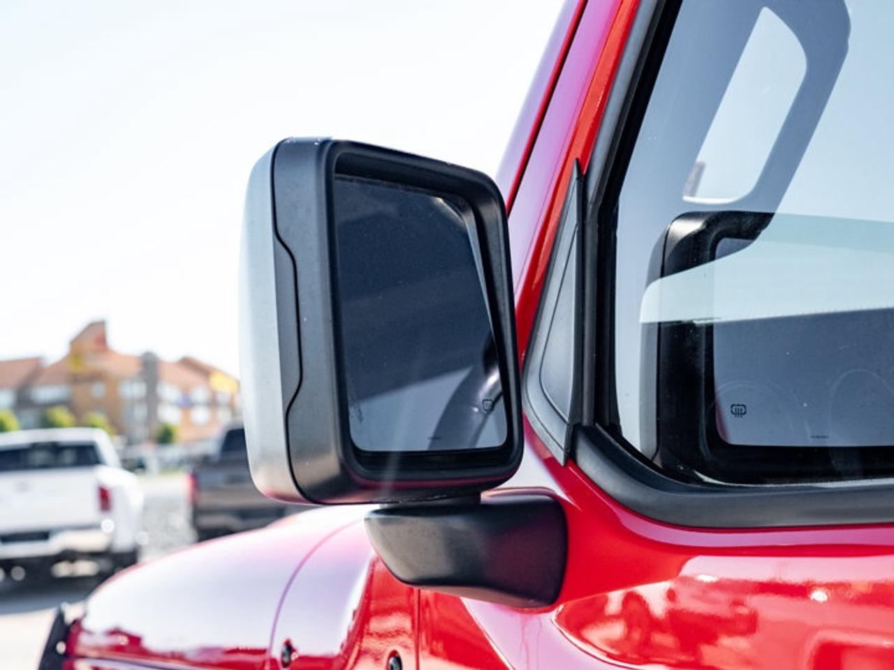 2021 Jeep Wrangler UNLIMITED ALTITUDE Photo