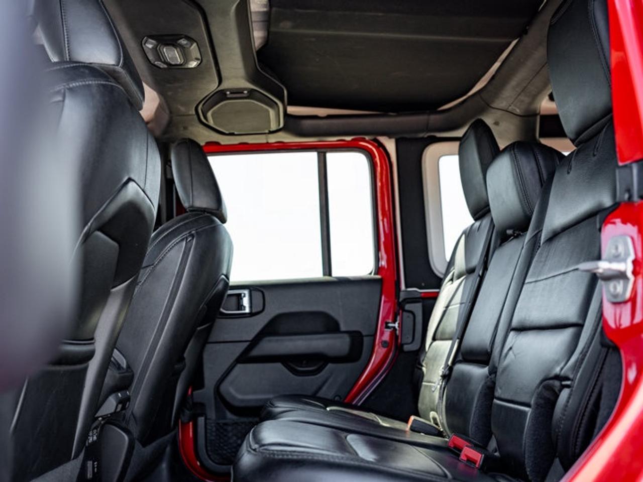2021 Jeep Wrangler UNLIMITED ALTITUDE Photo