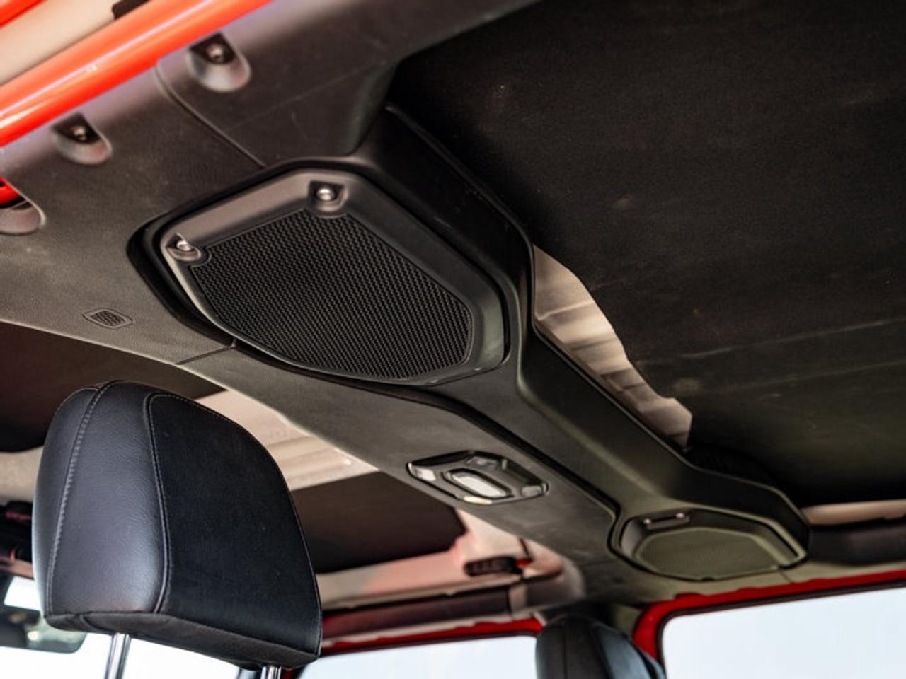 2021 Jeep Wrangler UNLIMITED ALTITUDE Photo