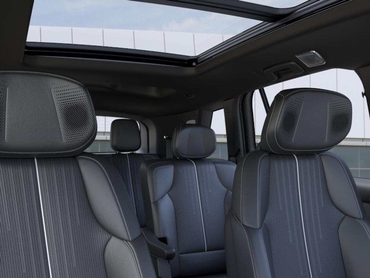 2027 Cadillac VISTIQ Sport Photo