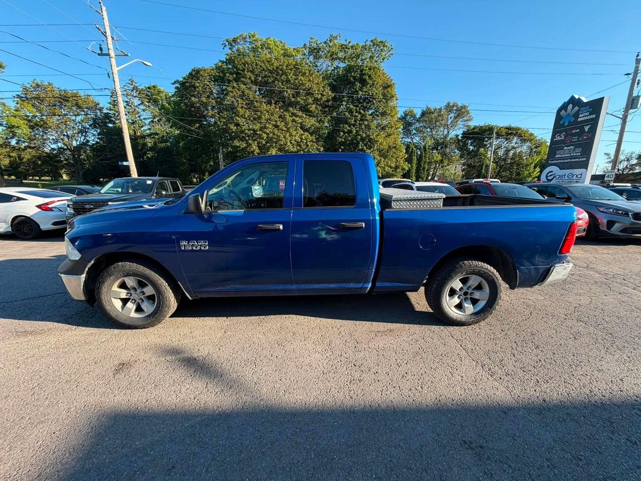 2016 RAM 1500 2WD QUAD CAB 140.5" ST Photo