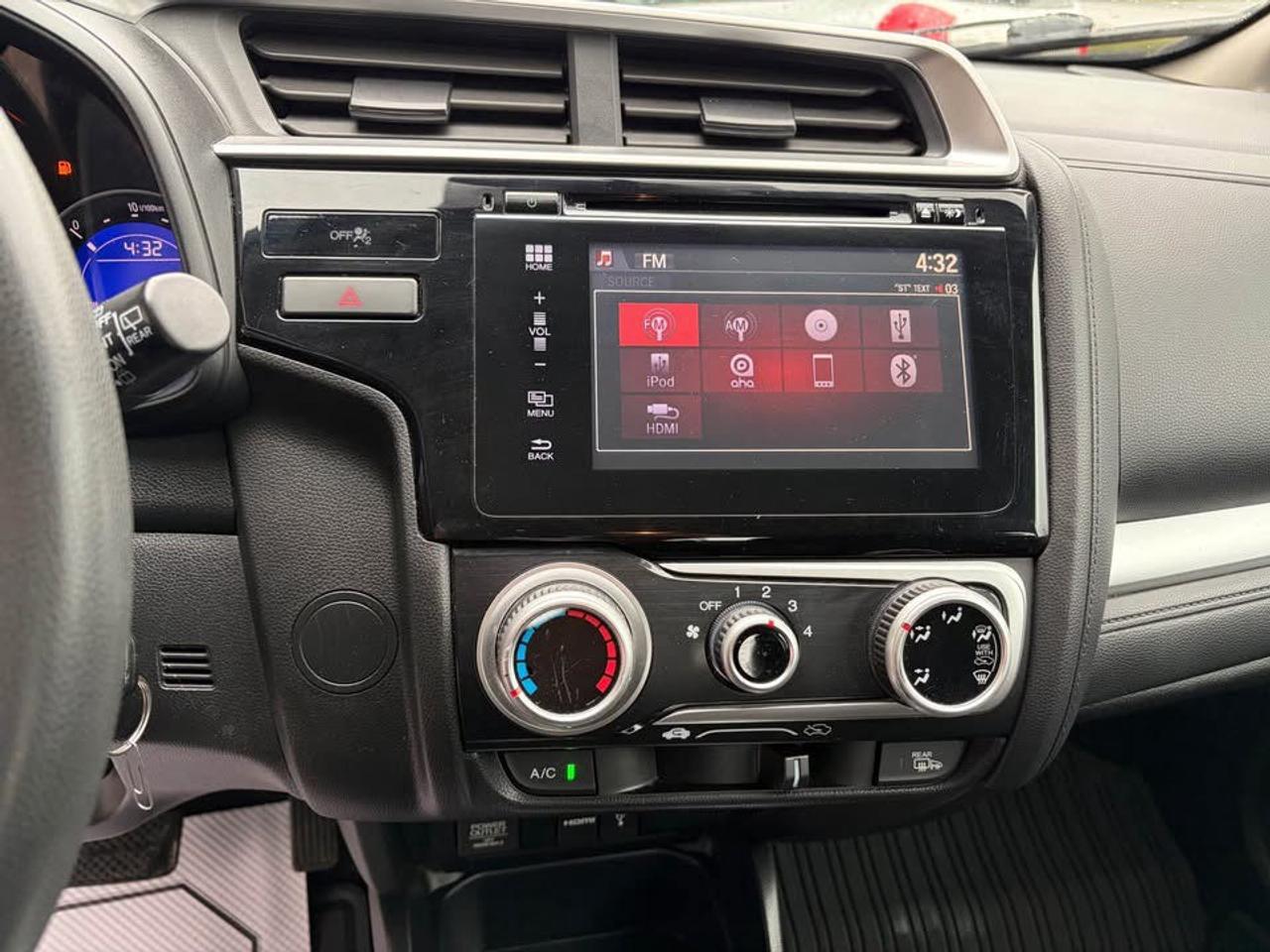2015 Honda Fit LX CVT - Photo #10