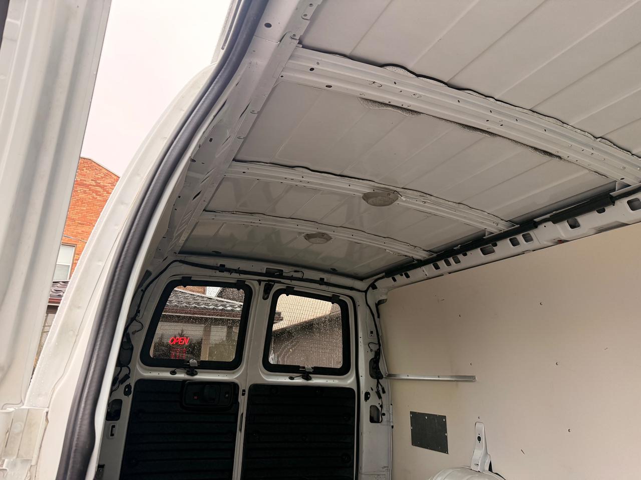 2009 Chevrolet Express Cargo Van RWD 2500 155" Photo