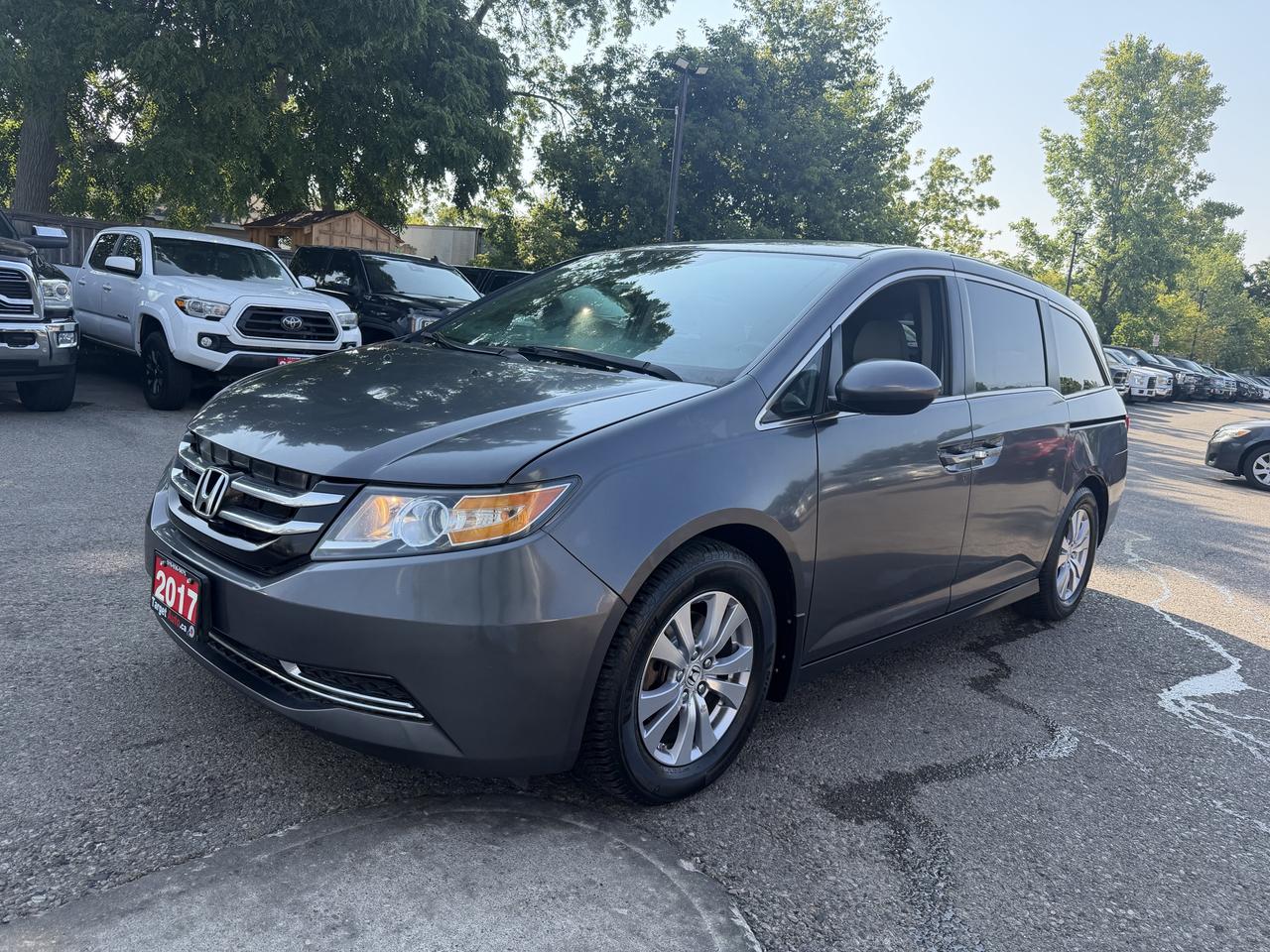 2017 Honda Odyssey EX | Two Sets of Wheels Photo2