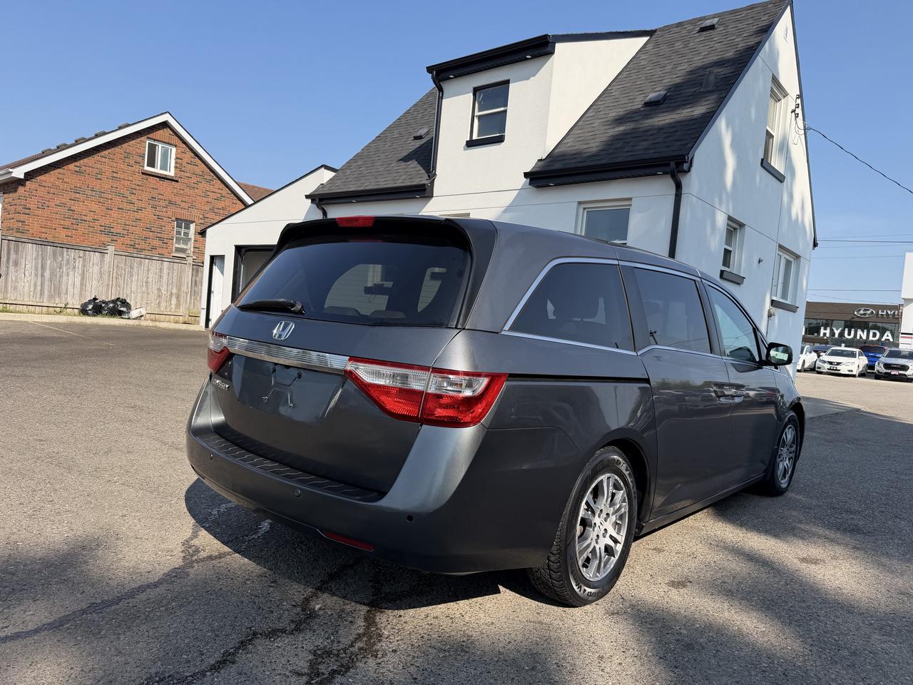 2012 Honda Odyssey EX-L Photo