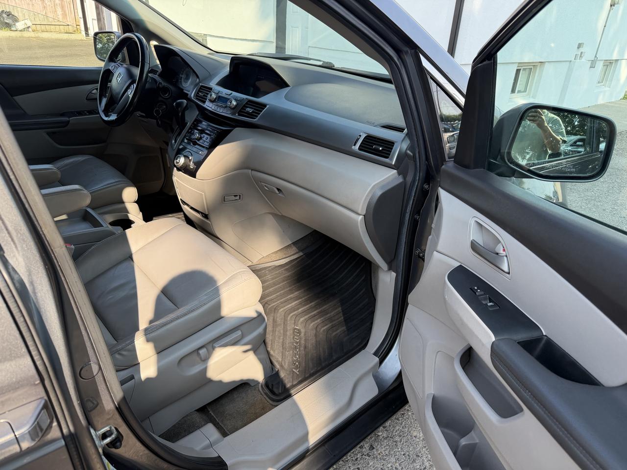 2012 Honda Odyssey EX-L Photo