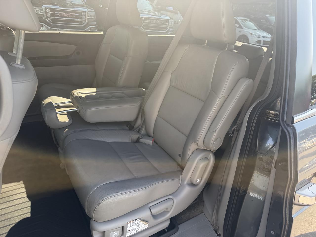 2012 Honda Odyssey EX-L Photo