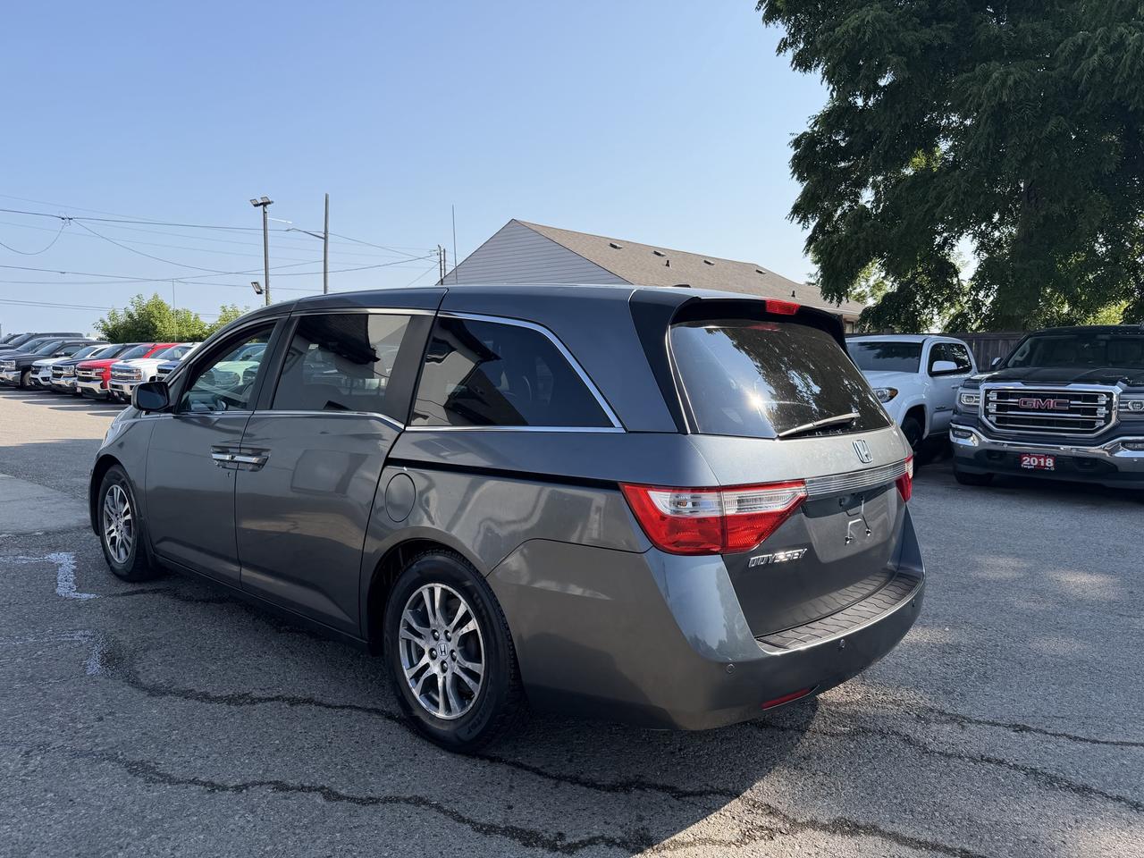 2012 Honda Odyssey EX-L Photo4