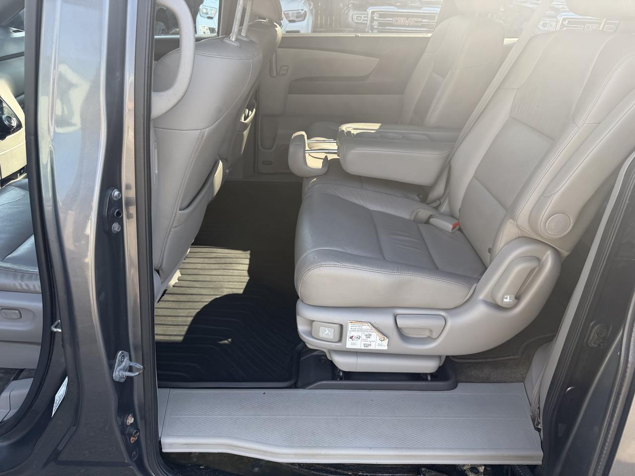 2012 Honda Odyssey EX-L Photo