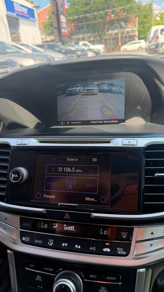 2014 Honda Accord Touring Photo
