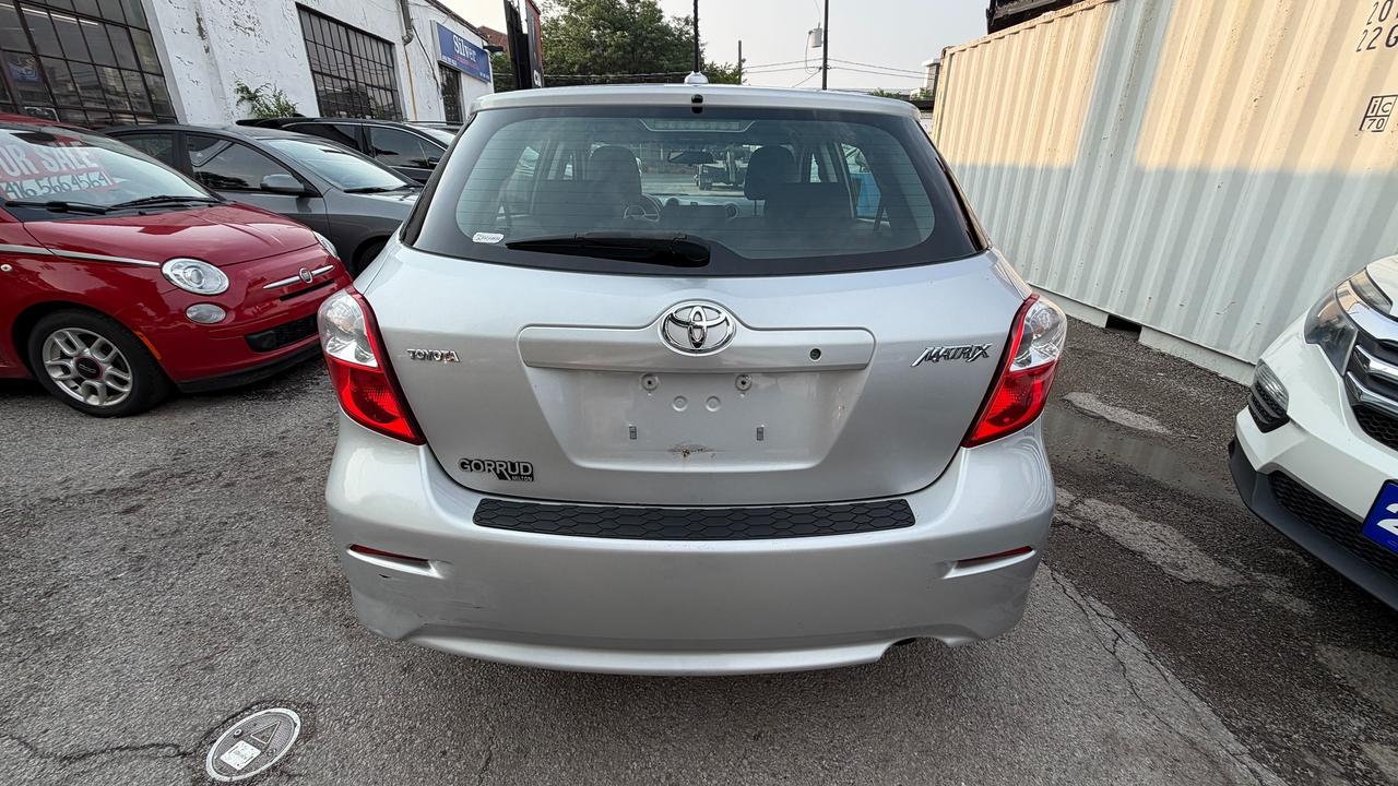 2010 Toyota Matrix  Photo