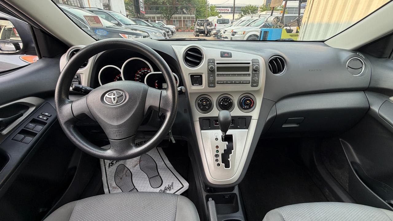2010 Toyota Matrix  Photo