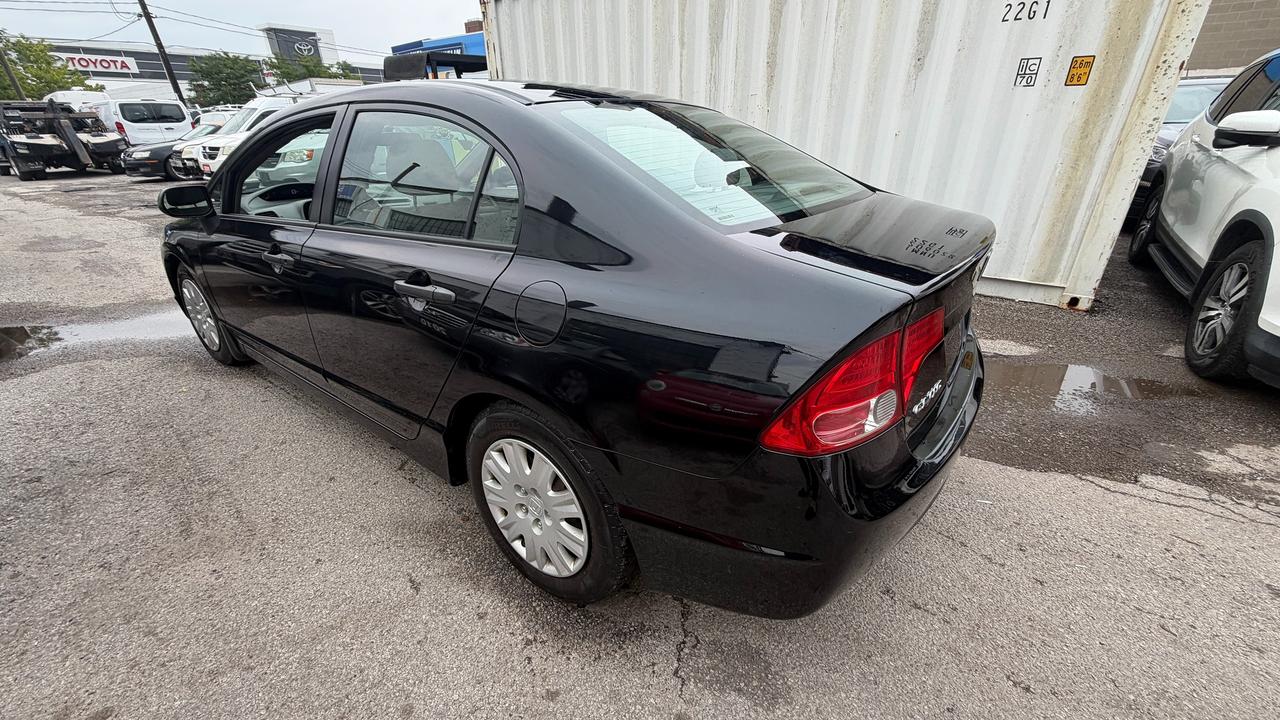2007 Honda Civic DX-G Photo