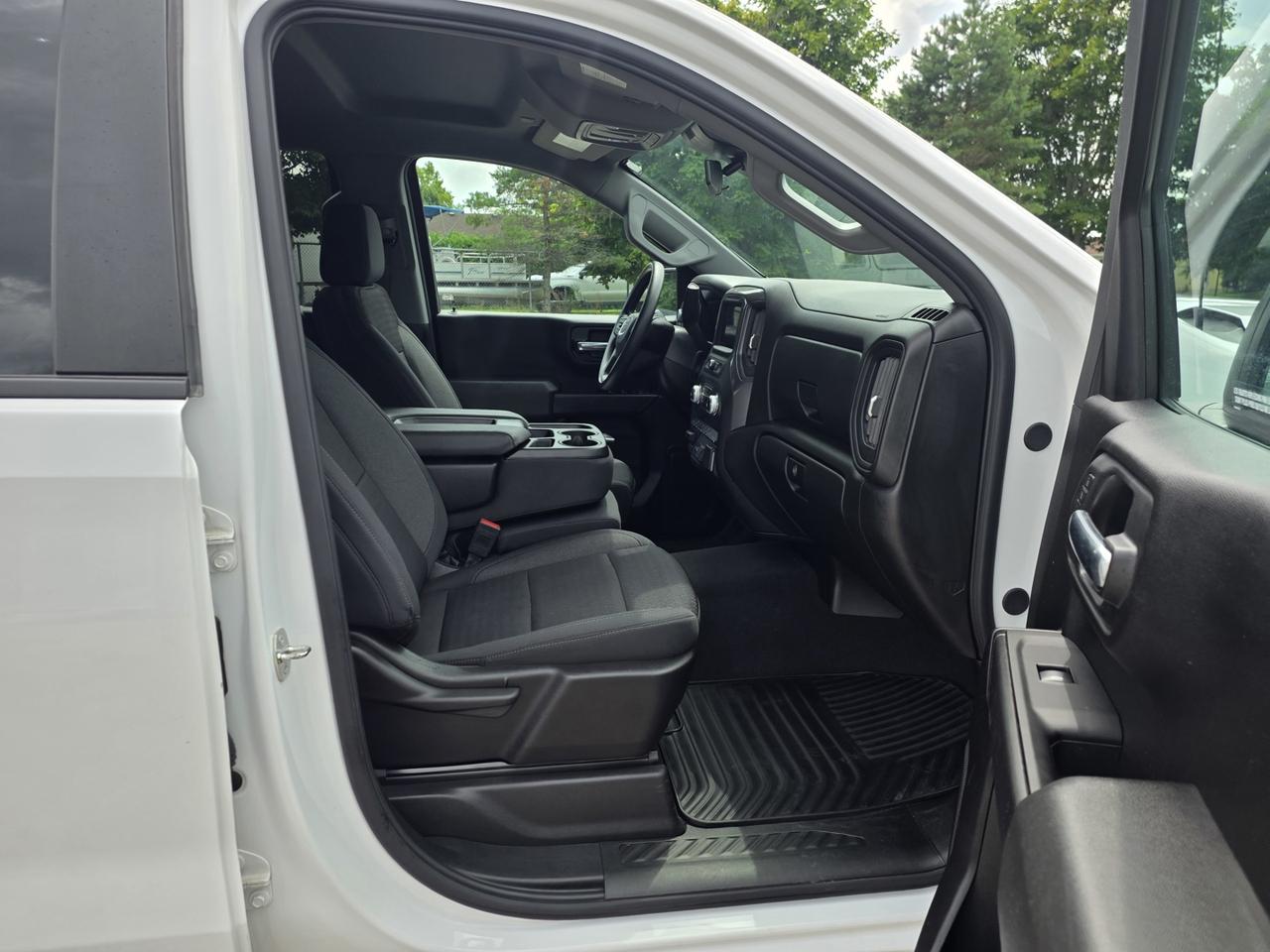 2024 GMC Sierra 1500 Pro Crew Cab 4WD Photo