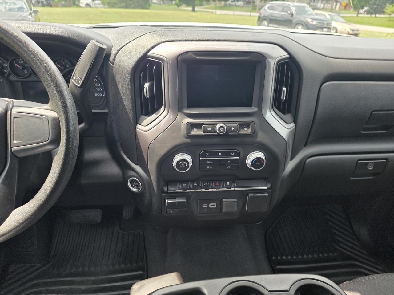 2024 GMC Sierra 1500 Pro Crew Cab 4WD Photo
