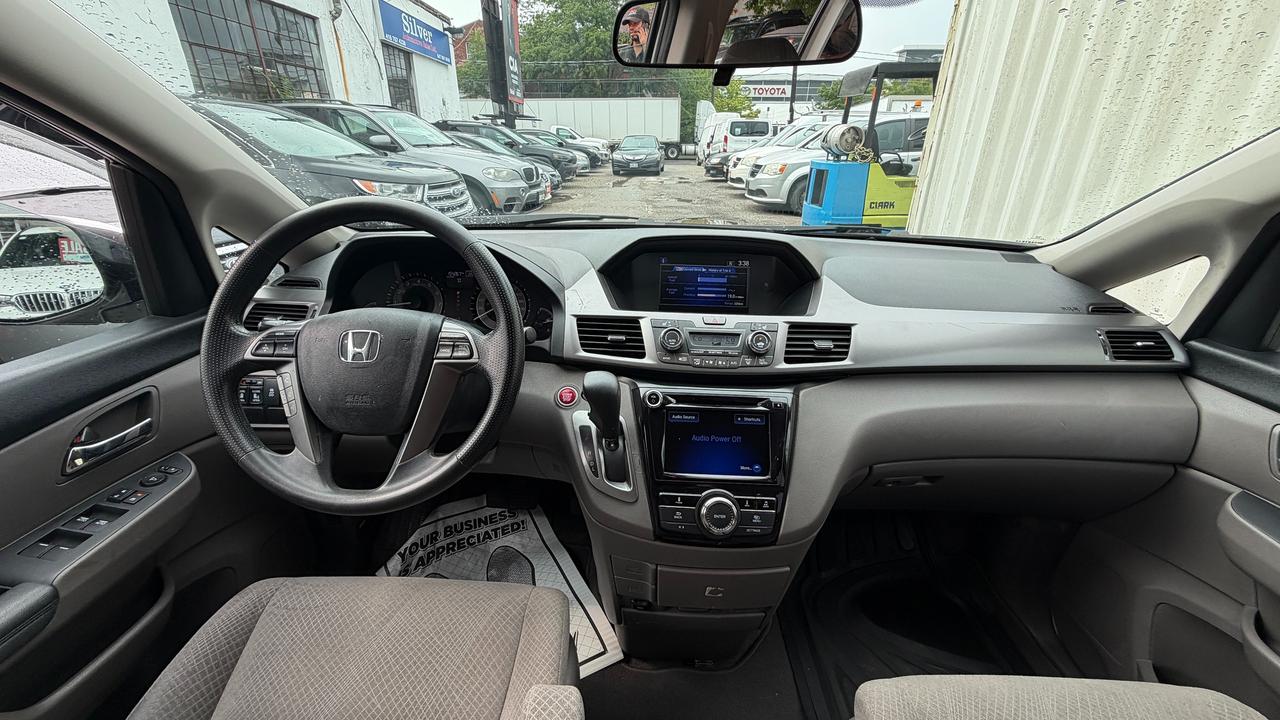 2014 Honda Odyssey EX Photo