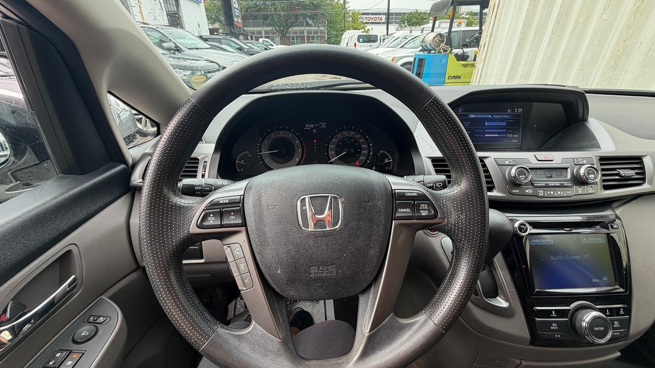 2014 Honda Odyssey EX Photo