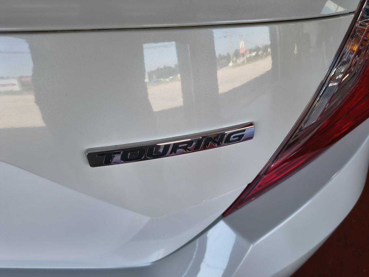 2021 Honda Civic Touring Photo