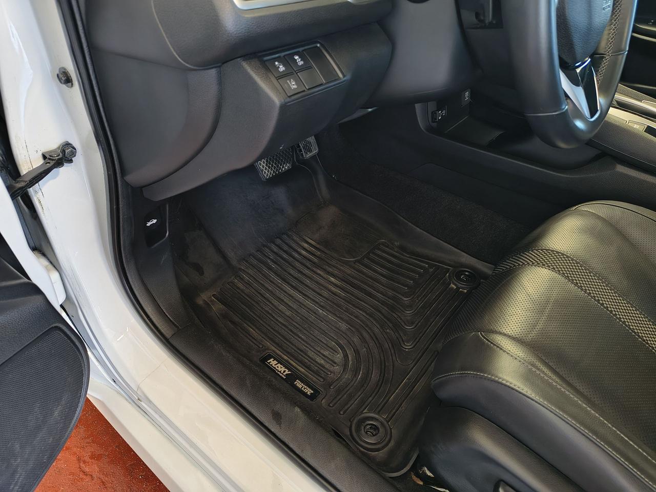 2021 Honda Civic Touring Photo0