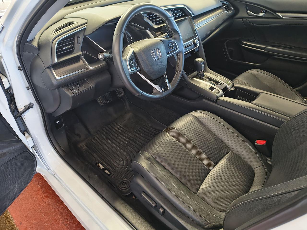 2021 Honda Civic Touring Photo
