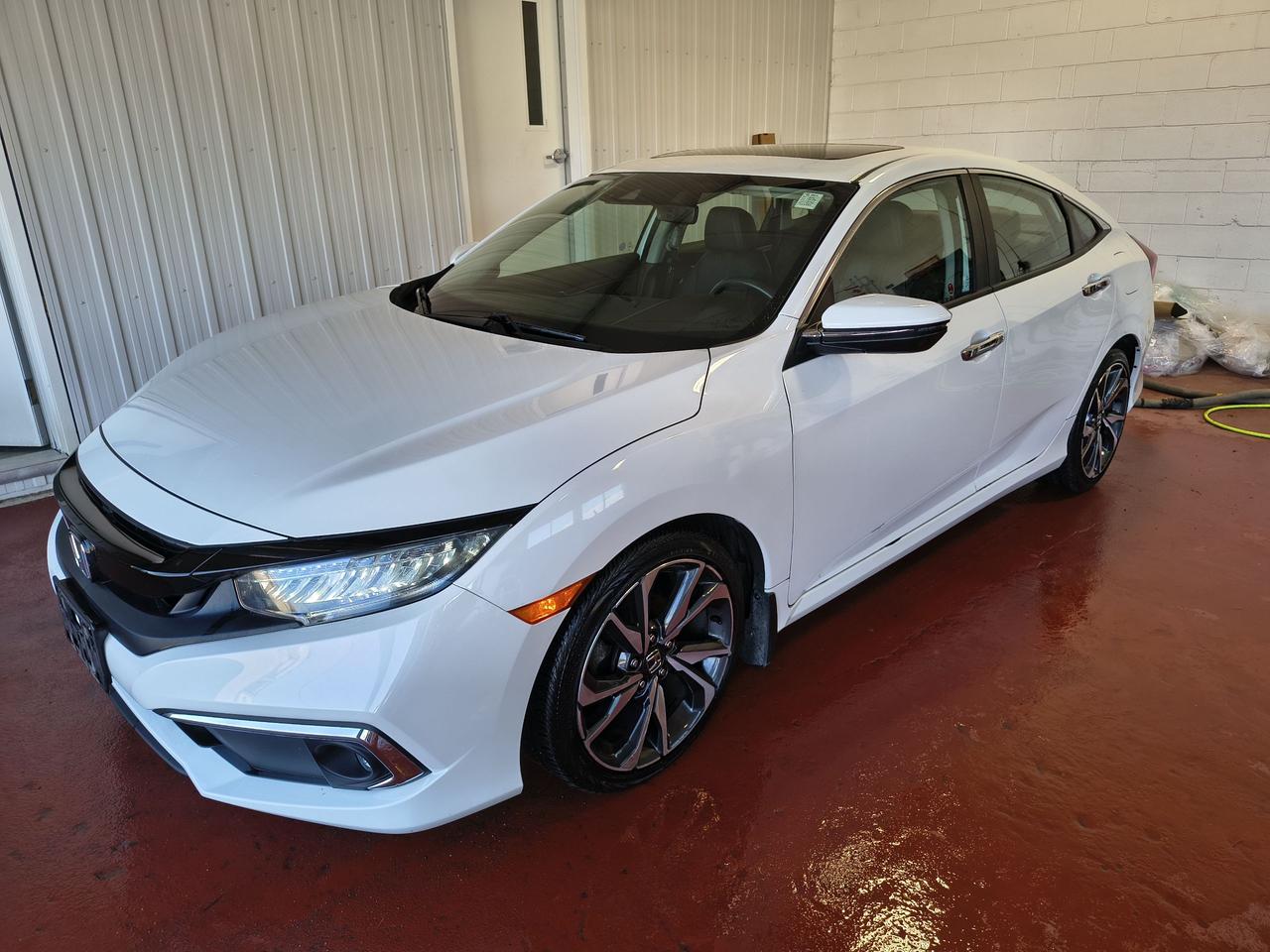 2021 Honda Civic Touring Photo0
