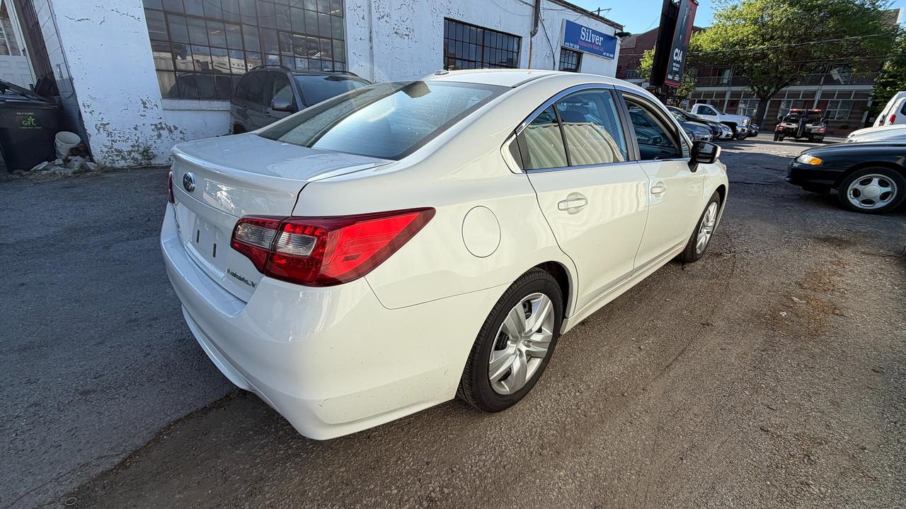 2016 Subaru Legacy 2.5I Photo
