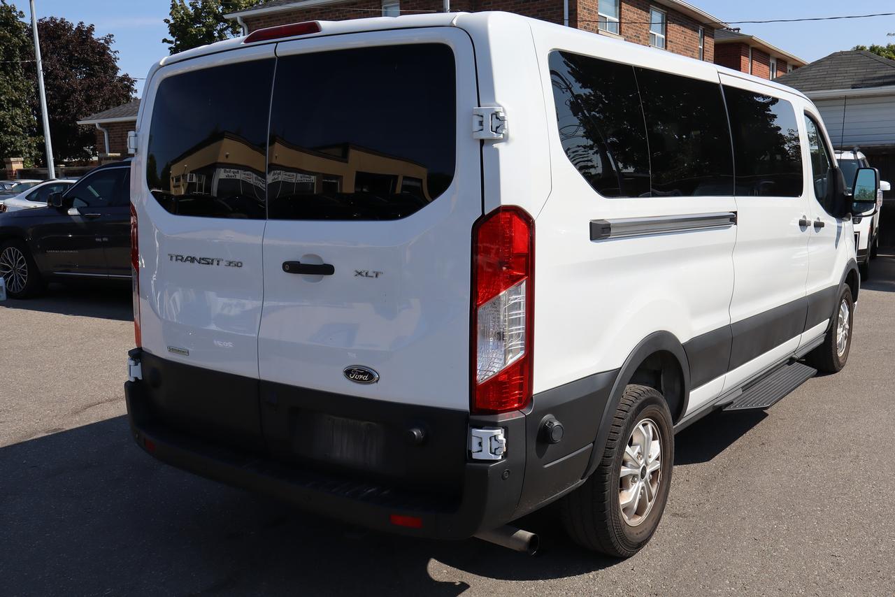 2024 Ford Transit XLT 12 passnger Photo
