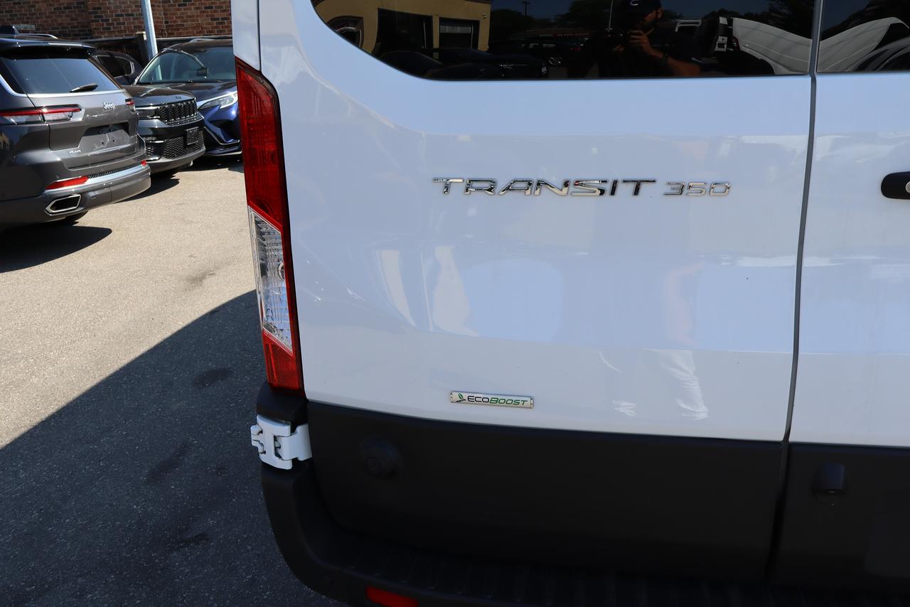 2024 Ford Transit XLT 12 passnger Photo