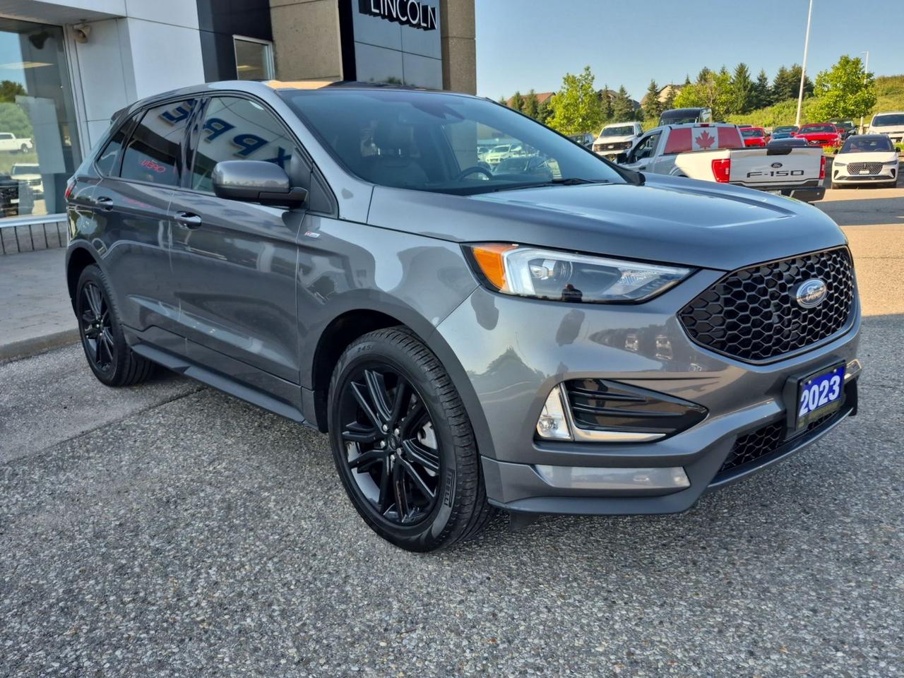 2023 Ford Edge ST-LINE, HEATED SEATS AND STEERING WHEEL,PANO ROOF Photo2