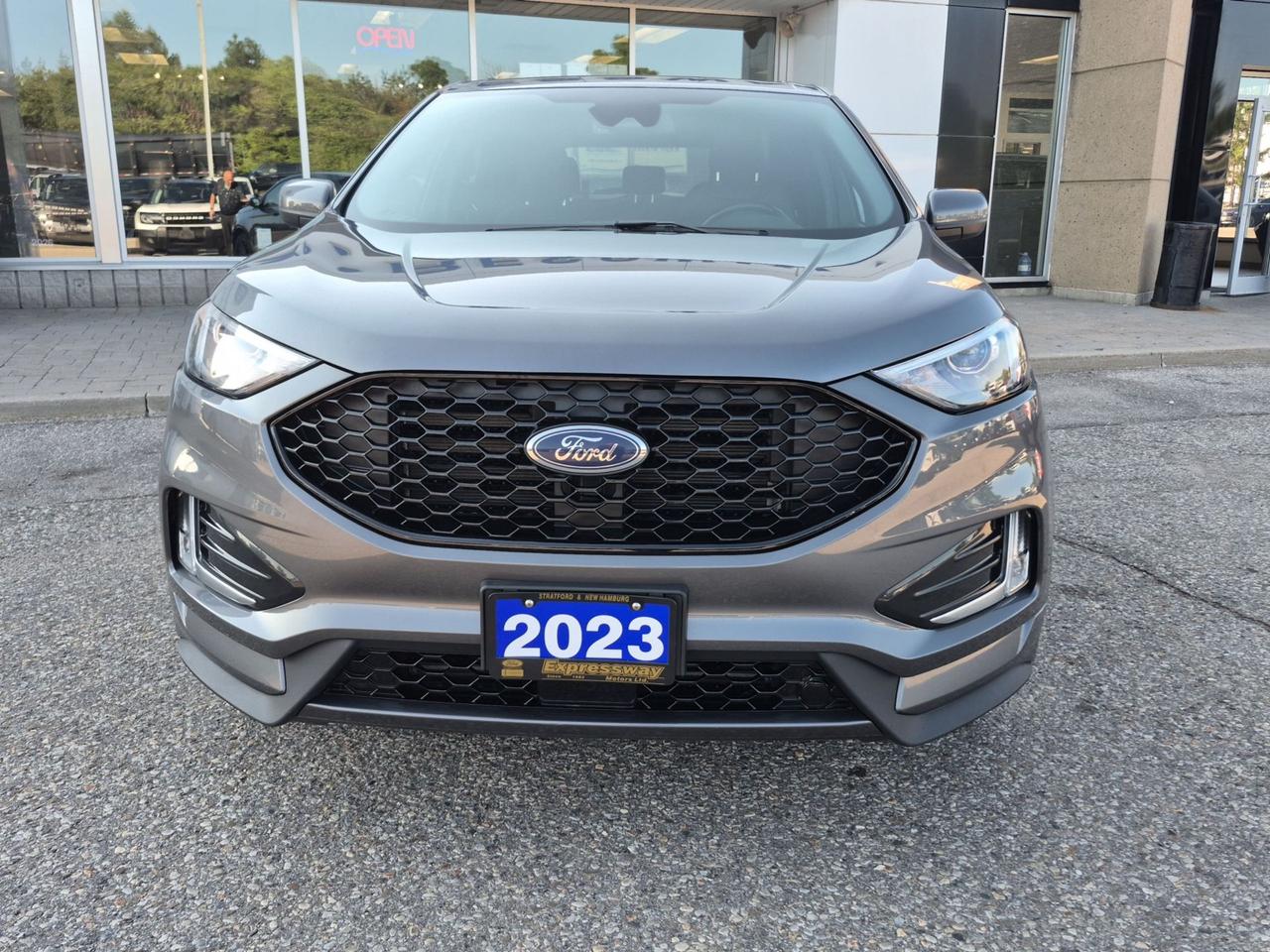 2023 Ford Edge ST-LINE, HEATED SEATS AND STEERING WHEEL,PANO ROOF Photo1