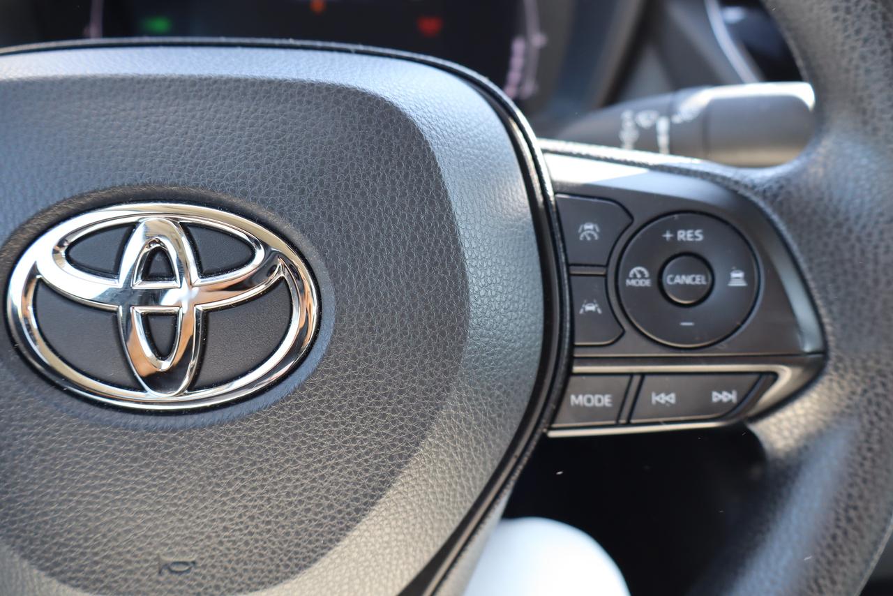 2026 Toyota Corolla Hybrid LE Photo
