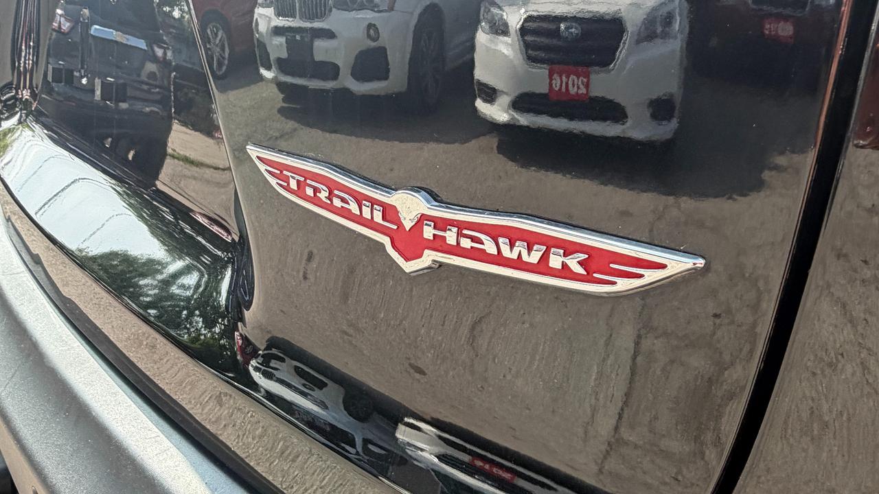 2020 Jeep Cherokee Trailhawk Elite Photo