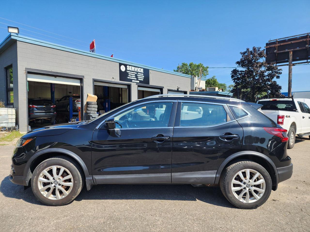2020 Nissan Qashqai SV l Clean Carfax l No Accidents l Good Condition Photo