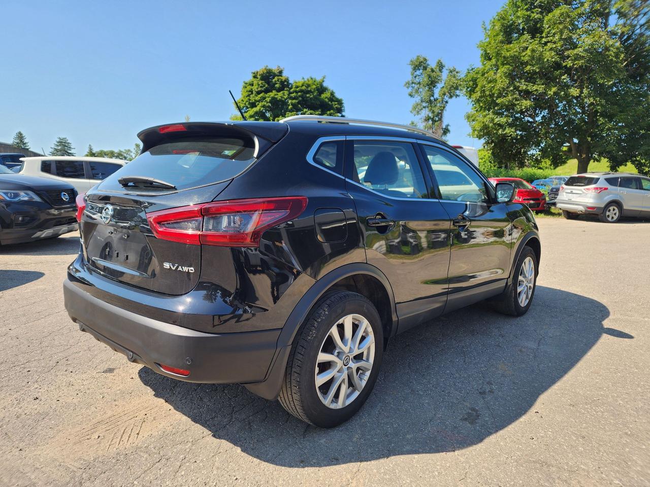 2020 Nissan Qashqai SV l Clean Carfax l No Accidents l Good Condition Photo