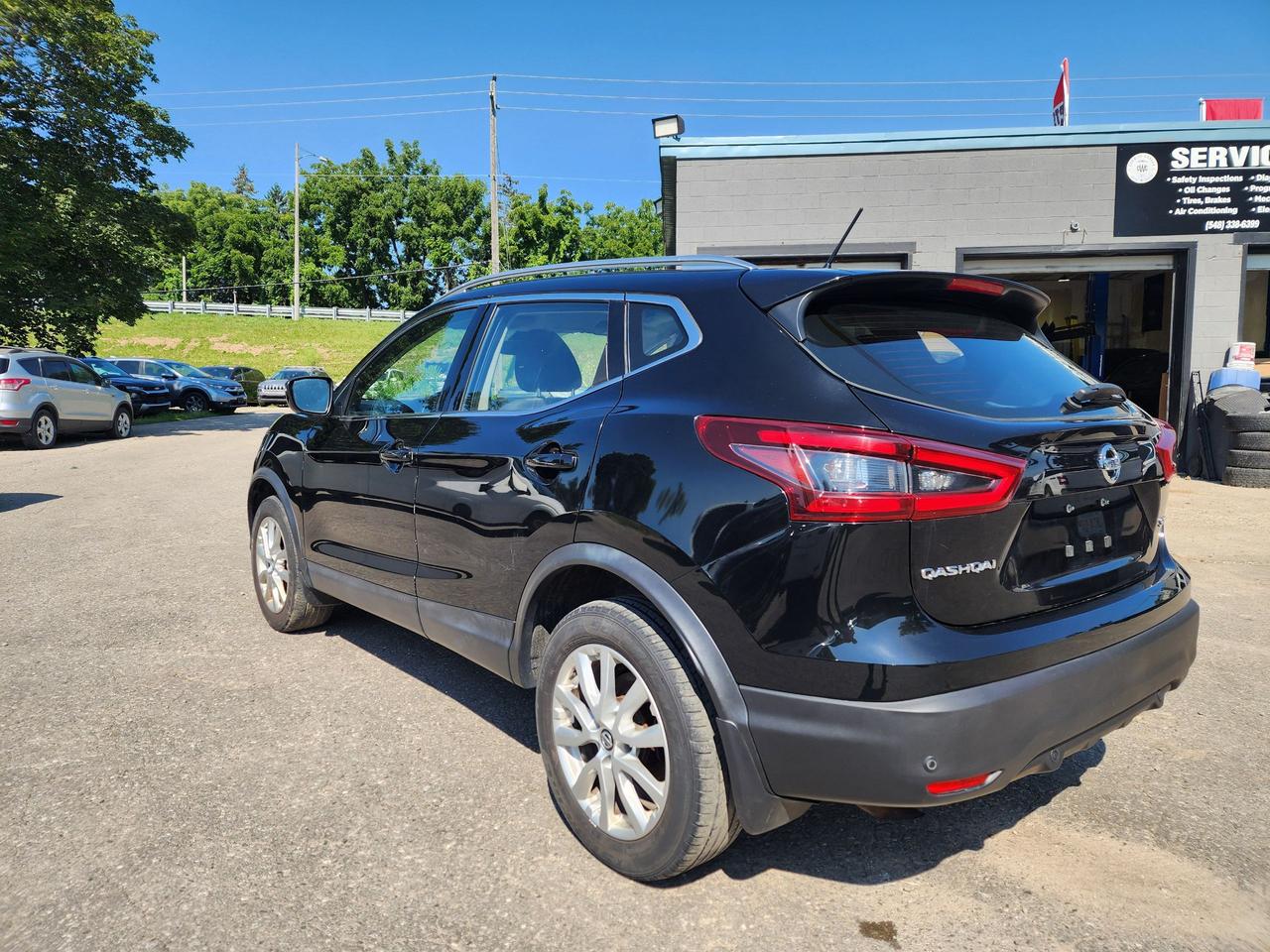 2020 Nissan Qashqai SV l Clean Carfax l No Accidents l Good Condition Photo