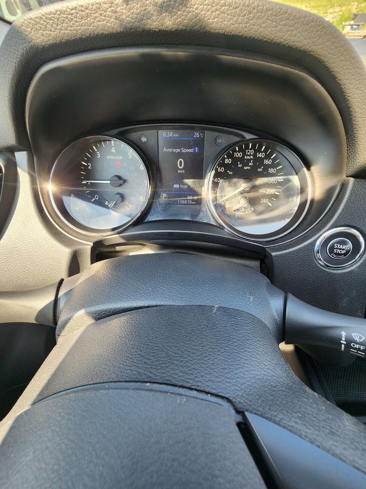 2020 Nissan Qashqai SV l Clean Carfax l No Accidents l Good Condition Photo