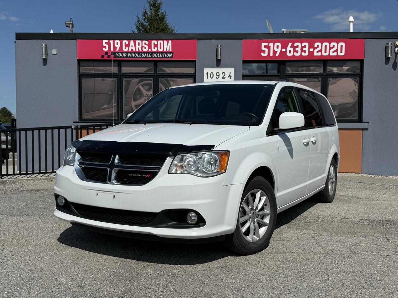 2019 Dodge Grand Caravan SXT Premium Plus - Photo #1
