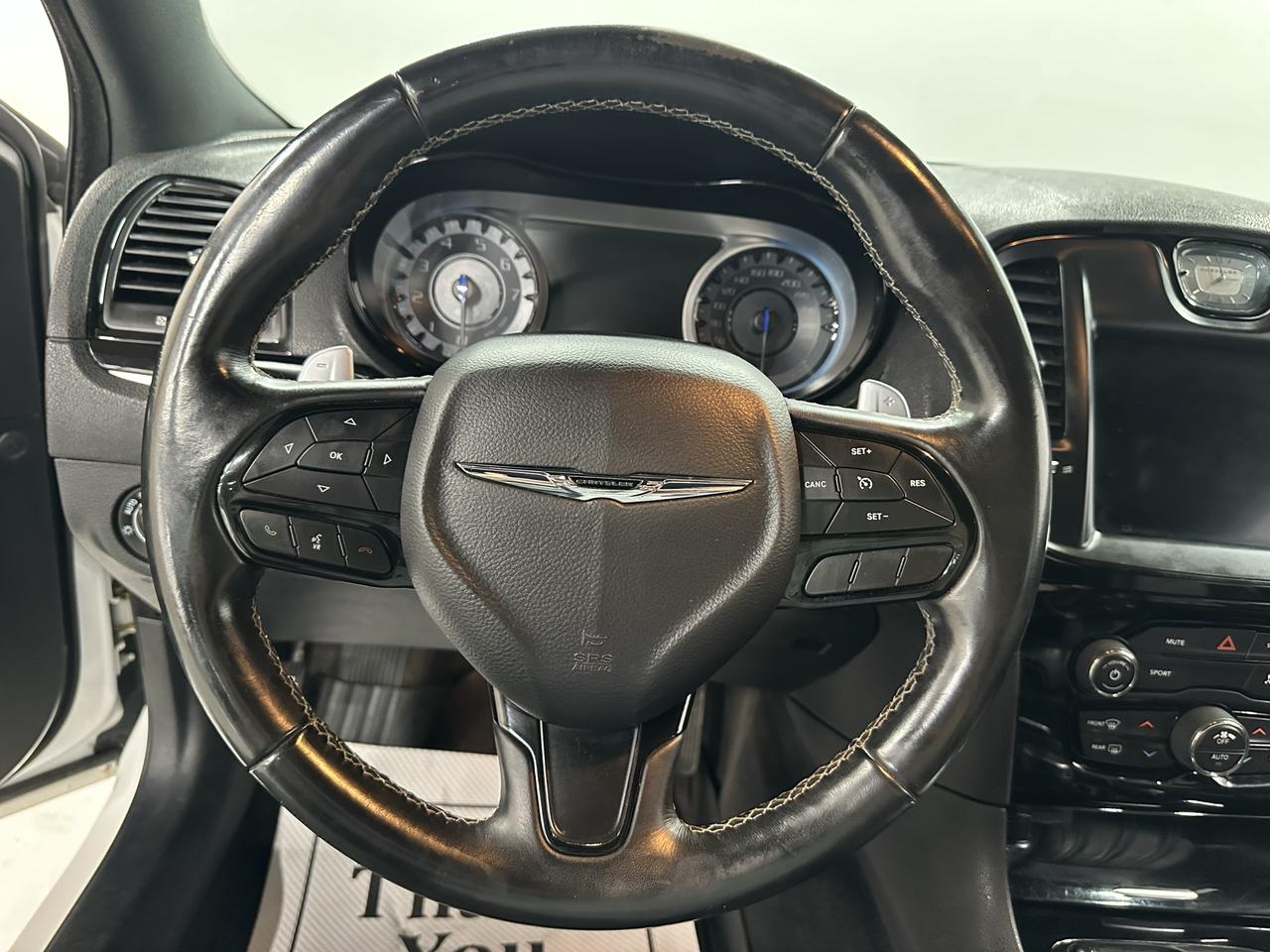 2019 Chrysler 300 300S RWD Photo9